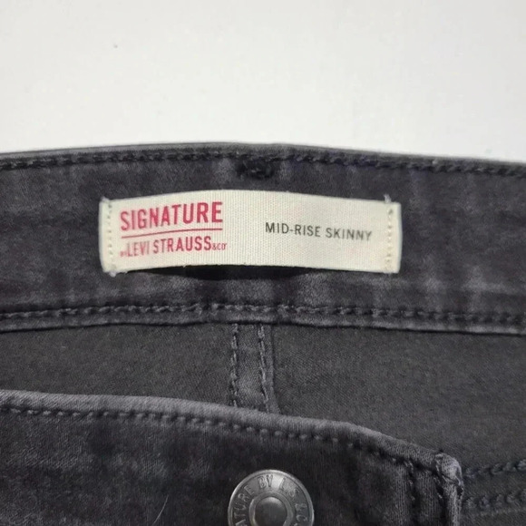 Signature by Levi Strauss Size 16 Classic Black Mid Rise Skinny Dark Wash Jeans - Picture 7 of 11